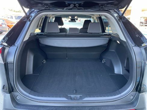 Used 2025 Toyota RAV4 XLE image 31