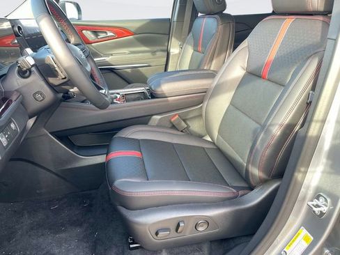 New 2026 Chevrolet Traverse RS image 21