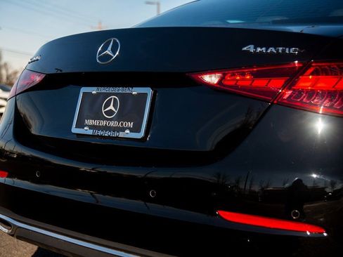 Certified 2025 Mercedes-Benz C 300 4MATIC Sedan image 15