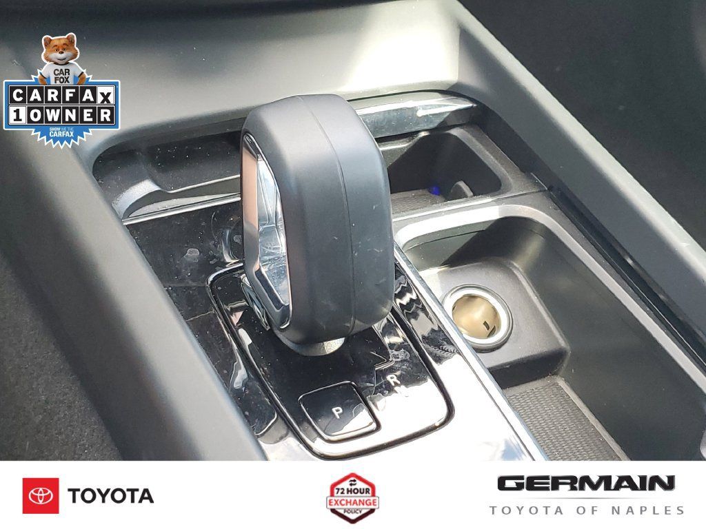Used 2024 Volvo XC60 B5 Core w/ Protection Package Premier AWD/4WD image 27