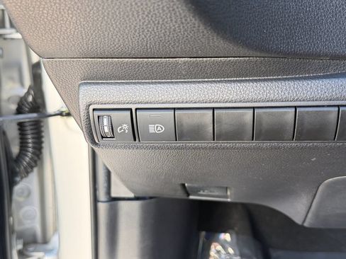 Used 2025 Toyota Corolla LE FWD image 30