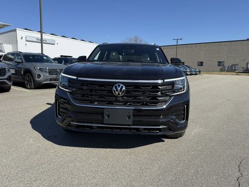 New 2026 Volkswagen Atlas Cross Sport SEL Premium R-Line AWD/4WD image 2