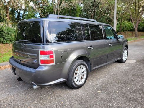 Used 2019 Ford Flex SE FWD image 7