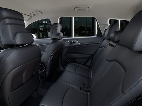 New 2026 Kia Sportage EX AWD/4WD image 18