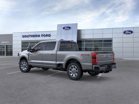 New 2026 Ford F250 Lariat w/ Lariat Ultimate Package image 4