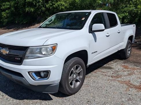 Used 2017 Chevrolet Colorado Z71 AWD/4WD image 1