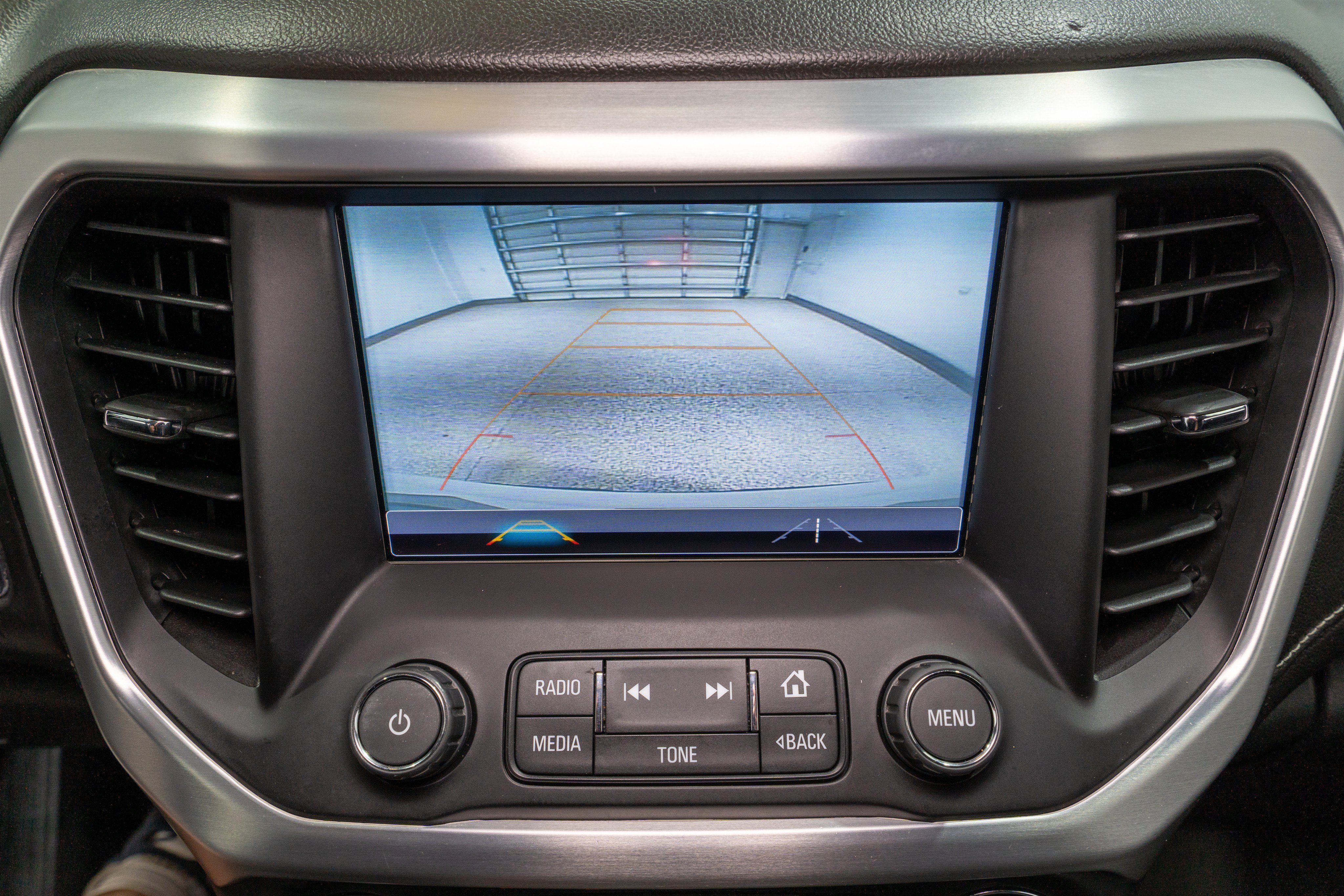 Used 2018 GMC Acadia SLT FWD image 17