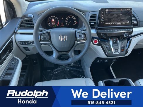 New 2026 Honda Odyssey Touring image 13