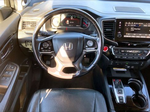 Used 2019 Honda Pilot Elite image 5