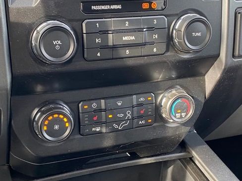 Used 2021 Ford F250 XLT w/ XLT Premium Package AWD/4WD image 17