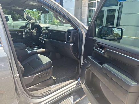 Used 2024 GMC Sierra 1500 SLT w/ SLT Premium Plus Package AWD/4WD image 6