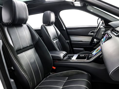 Used 2019 Land Rover Range Rover Velar R-Dynamic SE image 7