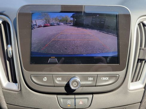 Used 2020 Chevrolet Malibu LS FWD image 15