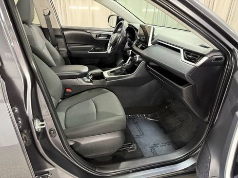 Used 2024 Toyota RAV4 XLE w/ Convenience Package AWD/4WD image 7