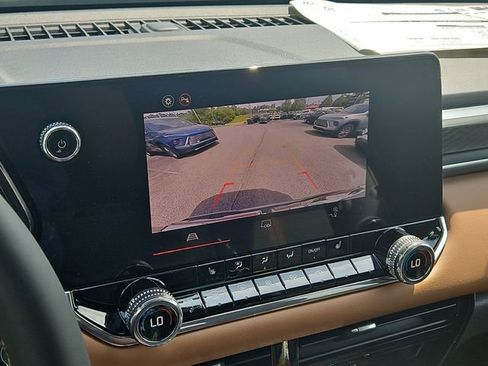 New 2026 GMC Canyon AT4 AWD/4WD image 23