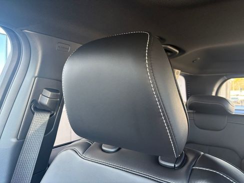 New 2026 Jeep Grand Cherokee Altitude image 14