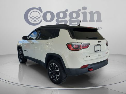 Used 2020 Jeep Compass Trailhawk AWD/4WD image 3