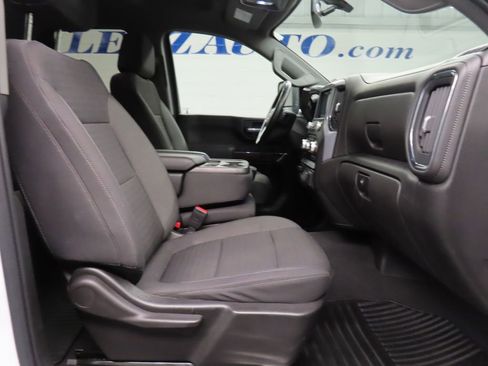 Used 2023 GMC Sierra 2500 SLE w/ SLE Value Package; image 29