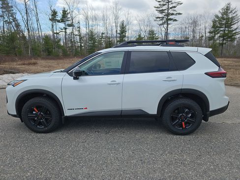 New 2026 Nissan Rogue SV AWD/4WD image 2