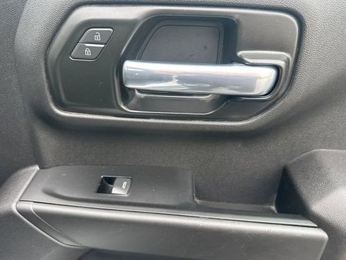 Used 2025 Chevrolet Silverado 1500 W/T image 17