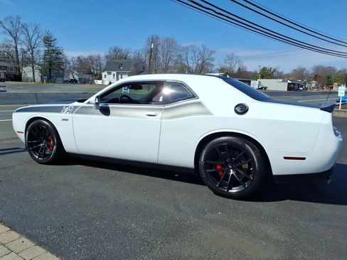 Used 2023 Dodge Challenger R/T Scat Pack w/ T/A Package image 6