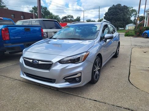 Used 2017 Subaru Impreza 2.0i Limited w/ Moonroof/BSD & Rcta/Eyesight AWD/4WD image 3