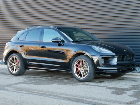 New 2026 Porsche Macan S image 25