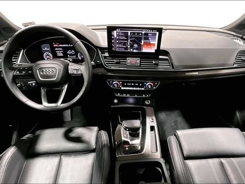 Used 2025 Audi Q5 2.0T Premium Plus w/ Premium Plus Package AWD/4WD image 10