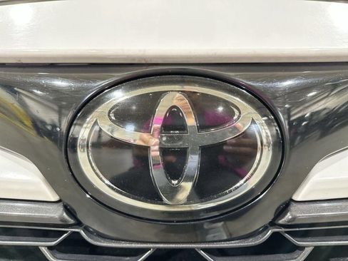 Used 2021 Toyota Corolla SE FWD image 27