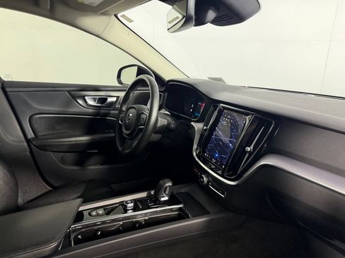 Used 2024 Volvo S60 B5 Core AWD/4WD image 32