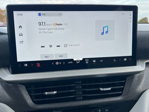 New 2026 Ford Explorer Platinum w/ LUX Leather Package image 20