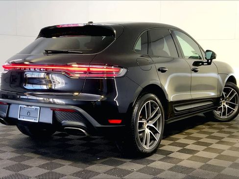 Used 2025 Porsche Macan image 7