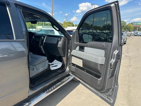 Used 2013 Ford F150 XLT w/ XLT Chrome Pkg AWD/4WD image 9