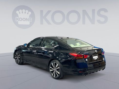 Used 2019 Nissan Altima 2.5 Platinum image 4