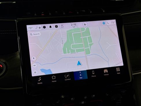 Used 2024 Jeep Grand Cherokee L Limited w/ Luxury Tech Group II image 2