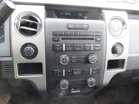 Used 2011 Ford F150 XLT w/ XLT Chrome Pkg image 26