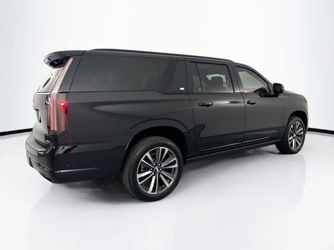 Used 2025 Cadillac Escalade ESV Sport image 5