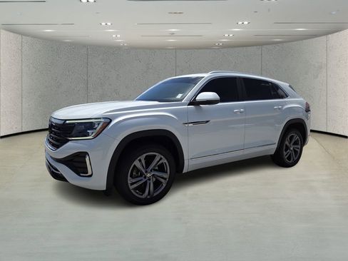 Used 2024 Volkswagen Atlas Cross Sport SEL R-Line image 7