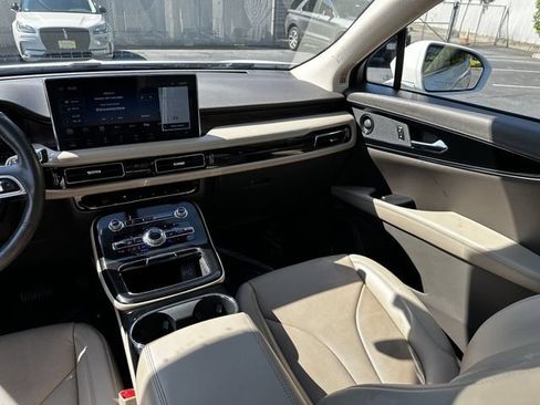 Certified 2023 Lincoln Nautilus Reserve w/ Equipment Group 201A AWD/4WD image 17