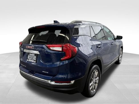 Used 2022 GMC Terrain SLT w/ Tech Package AWD/4WD image 5