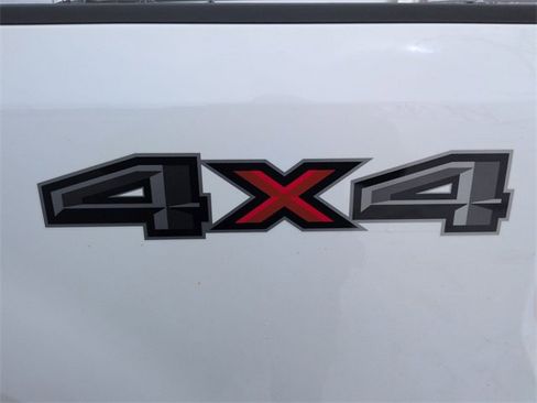 Used 2022 Ford F250 XLT w/ XLT Premium Package image 9