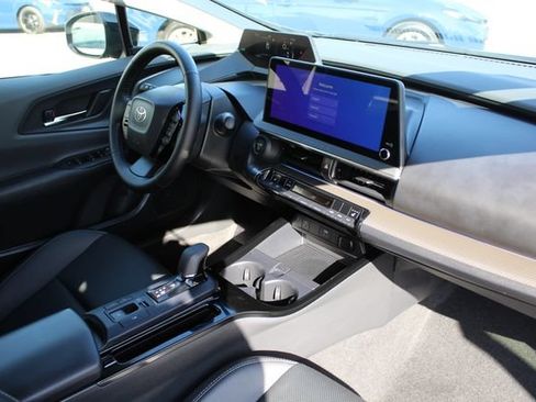 Certified 2026 Toyota Prius XLE FWD image 22