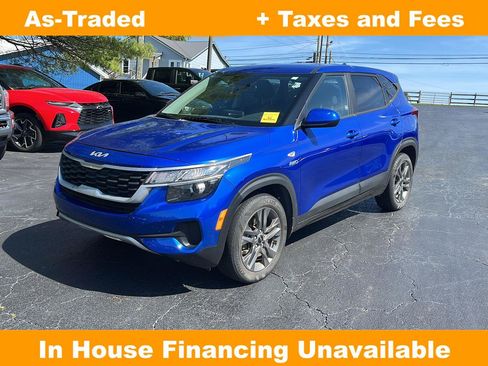 Used 2022 Kia Seltos LX AWD/4WD image 1