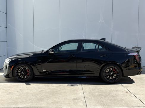 Certified 2025 Cadillac CT4 V Blackwing w/ Carbon Fiber 1 Package RWD image 4