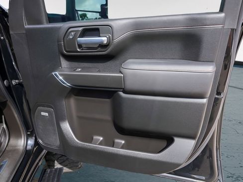 Used 2021 GMC Sierra 2500 AT4 w/ AT4 Premium Plus Package image 32