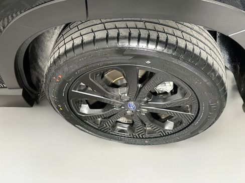 Used 2024 Subaru Forester Sport image 11