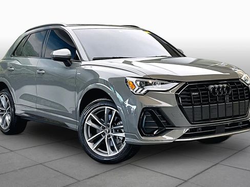 Used 2025 Audi Q3 2.0T Premium w/ Convenience Package AWD/4WD image 3