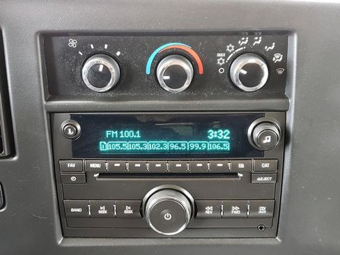 Used 2016 Chevrolet Express 2500 LS image 21