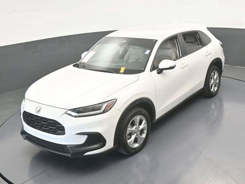 Used 2023 Honda HR-V LX image 45