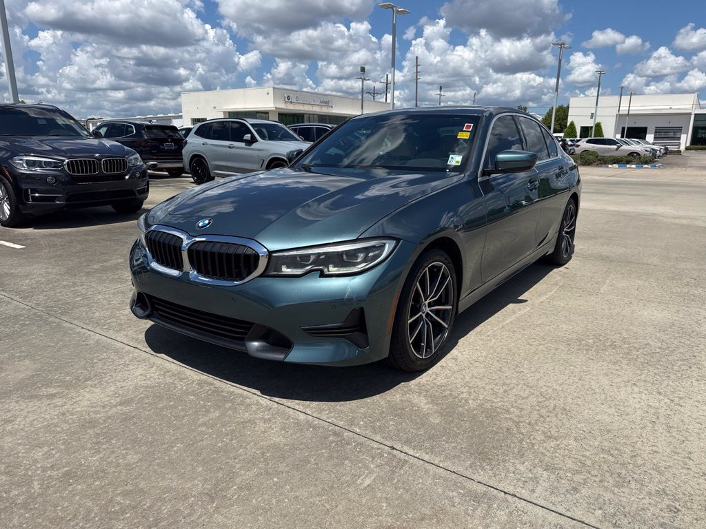 Used 2021 BMW 330i Sedan w/ Premium Package RWD image 1